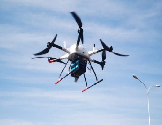 पवन प्रतिरोधी मल्टी रोटर UAV Long150 10km नियंत्रण त्रिज्या रिमोट कंट्रोल ड्रोन